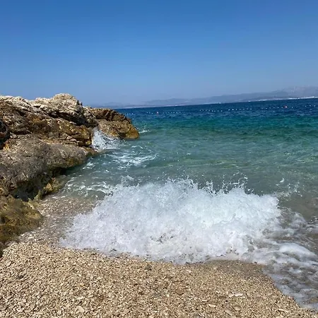 Dalmatino - 6 Sutivan