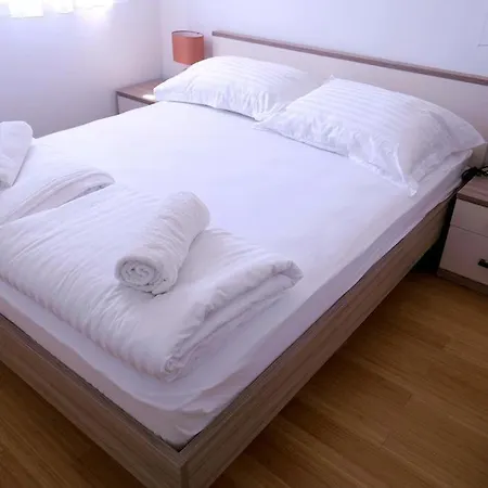 Dalmatino - 6 Διαμέρισμα Sutivan