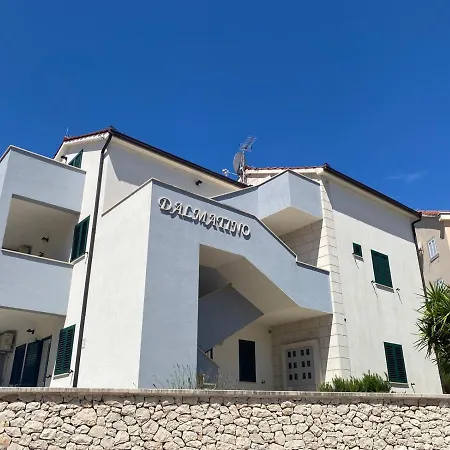 Dalmatino - 6 Sutivan