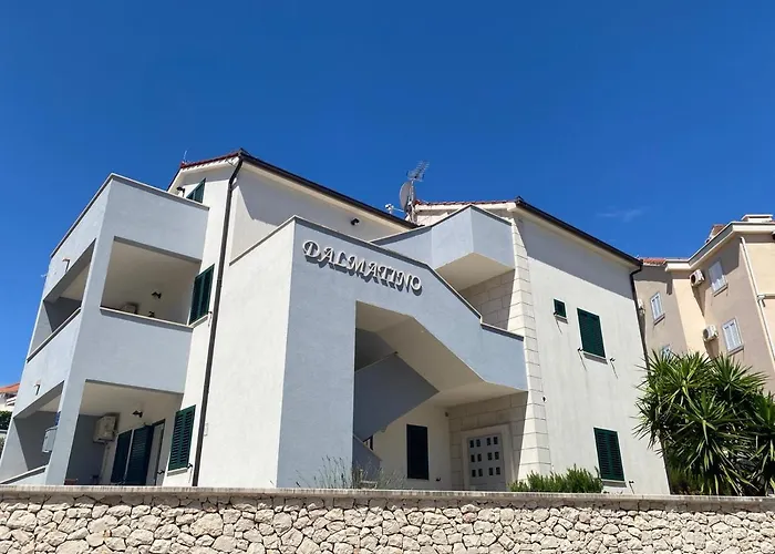 Dalmatino - 6 Sutivan